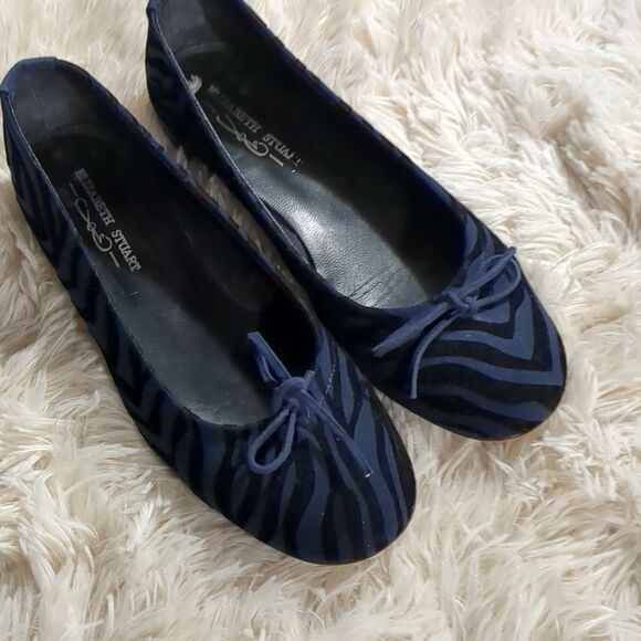 Elizabeth Stuart Black Navy Flocked Velvet Ballet Flats, Size 7.5 - Picture 1 of 7